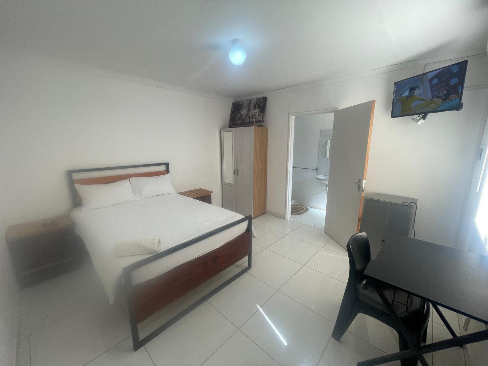 Sabrina Guesthouse تسومب المظهر الخارجي الصورة