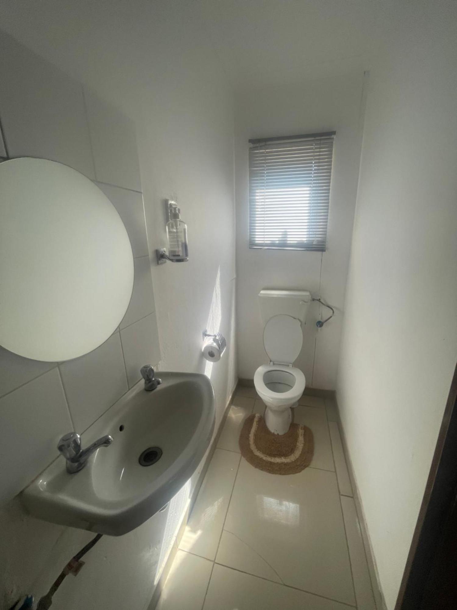 Sabrina Guesthouse تسومب المظهر الخارجي الصورة